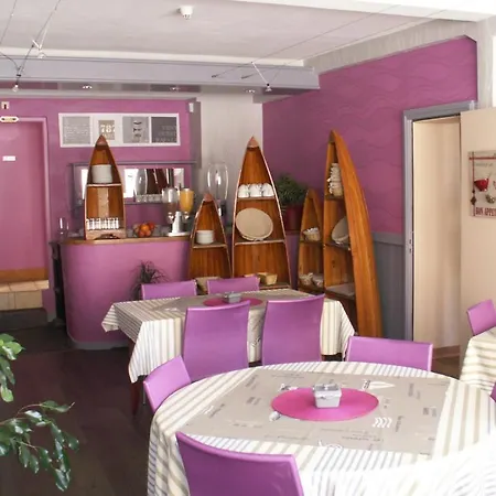 阿尔法海洋酒店 酒店 2*