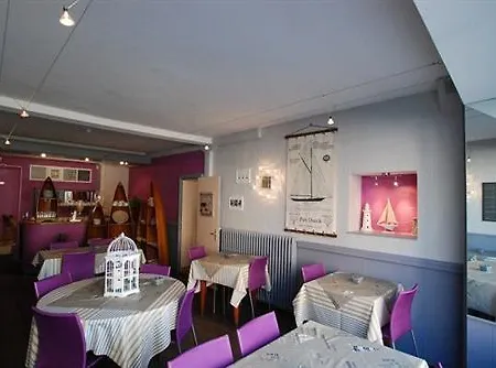 阿尔法海洋酒店 2*